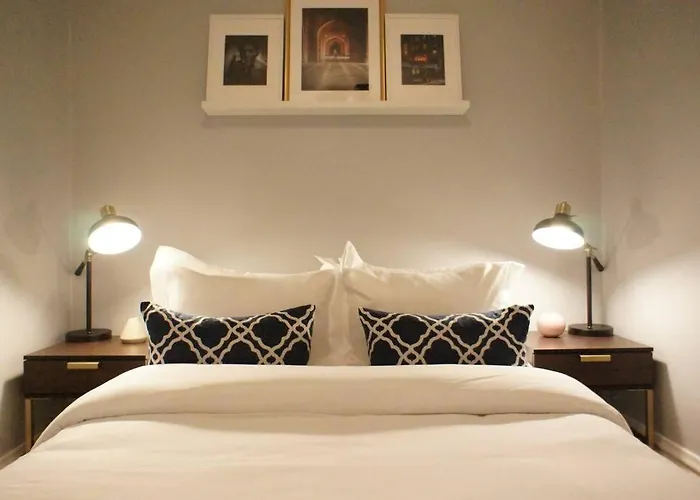 Cozy Nest In Chicago's Vibrant Lincoln Square * Chicago